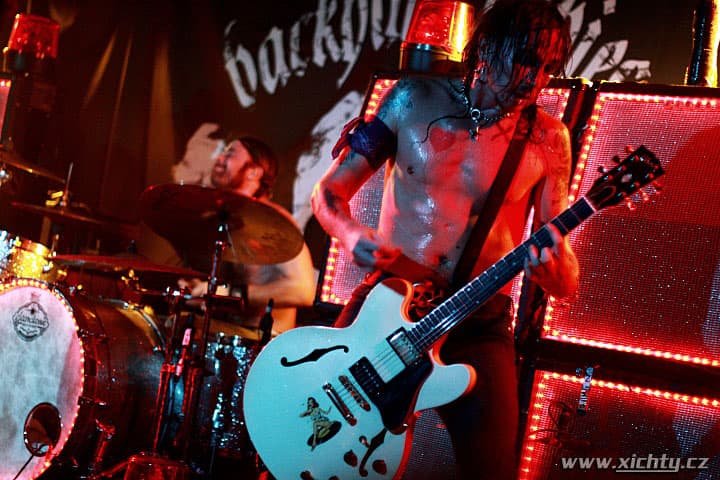 Backyard Babies, Skiller, Phantoms On Fire