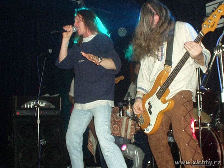 Tabák (Kabát revival)