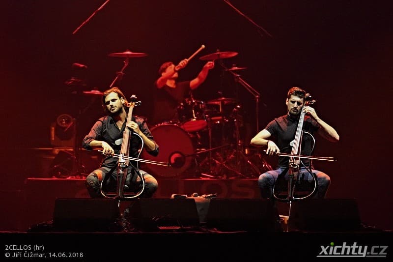 2cellos