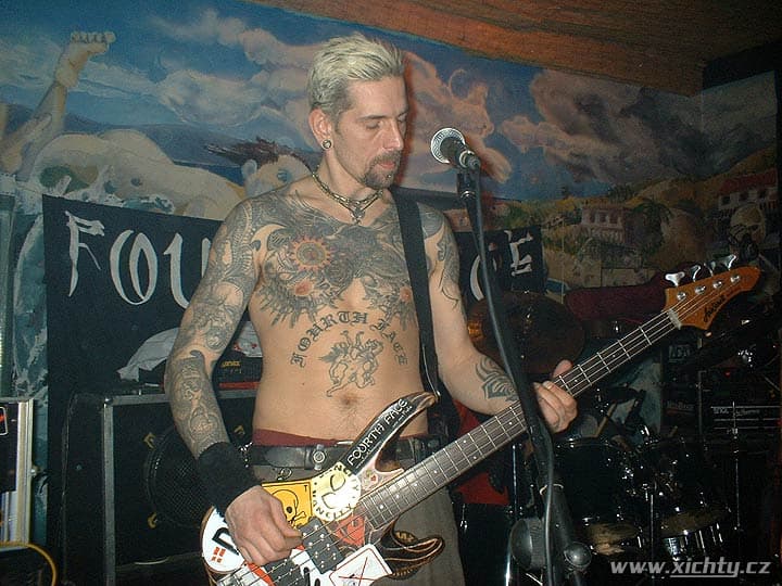 Extreme hardcore night show v Bogotě