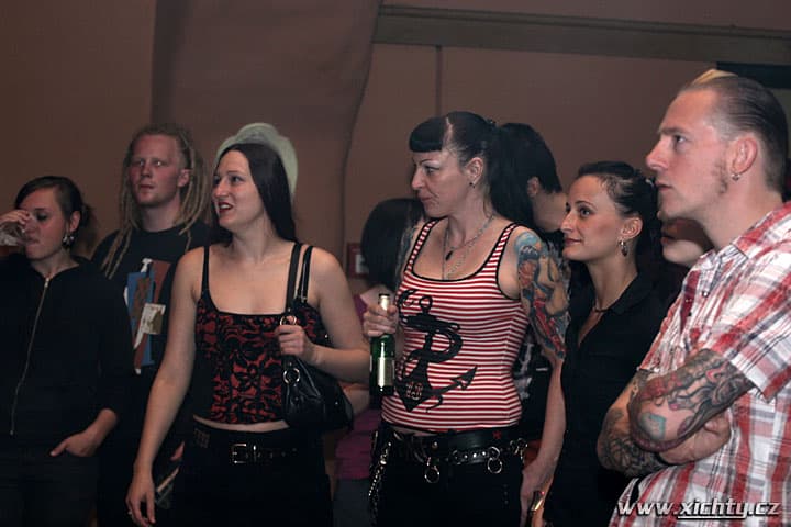 MESSER CHUPS (RUS) + BAD TONES (CZ) 